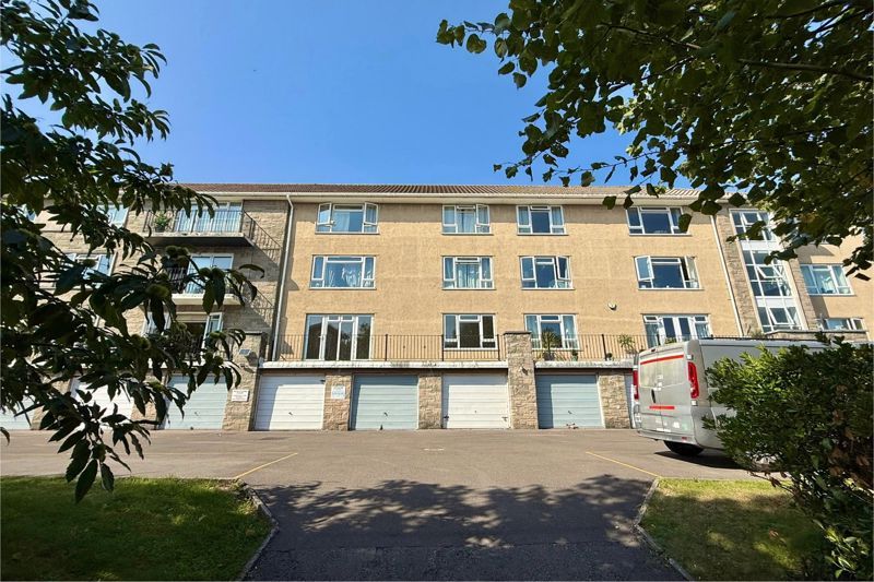 Property photo 1 of 16 Front Of Building