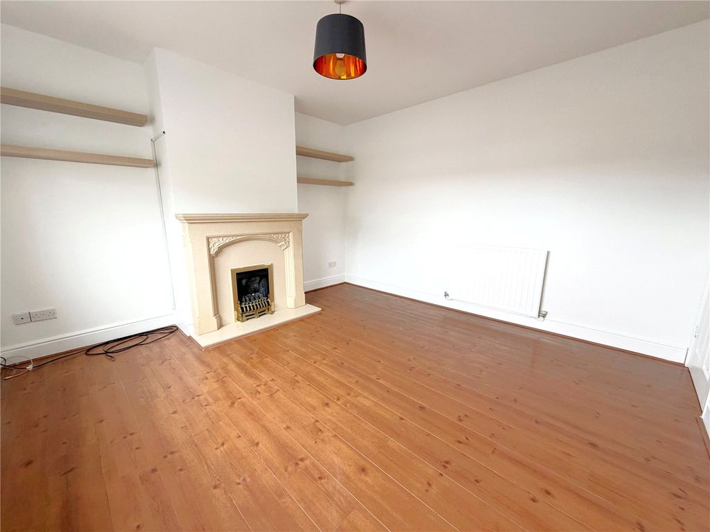 Property photo 3 of 20 Picture No. 26