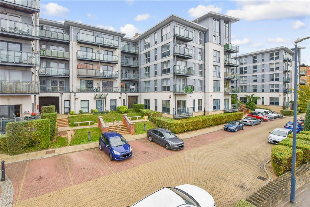 Property photo 3 of 10 Front Web