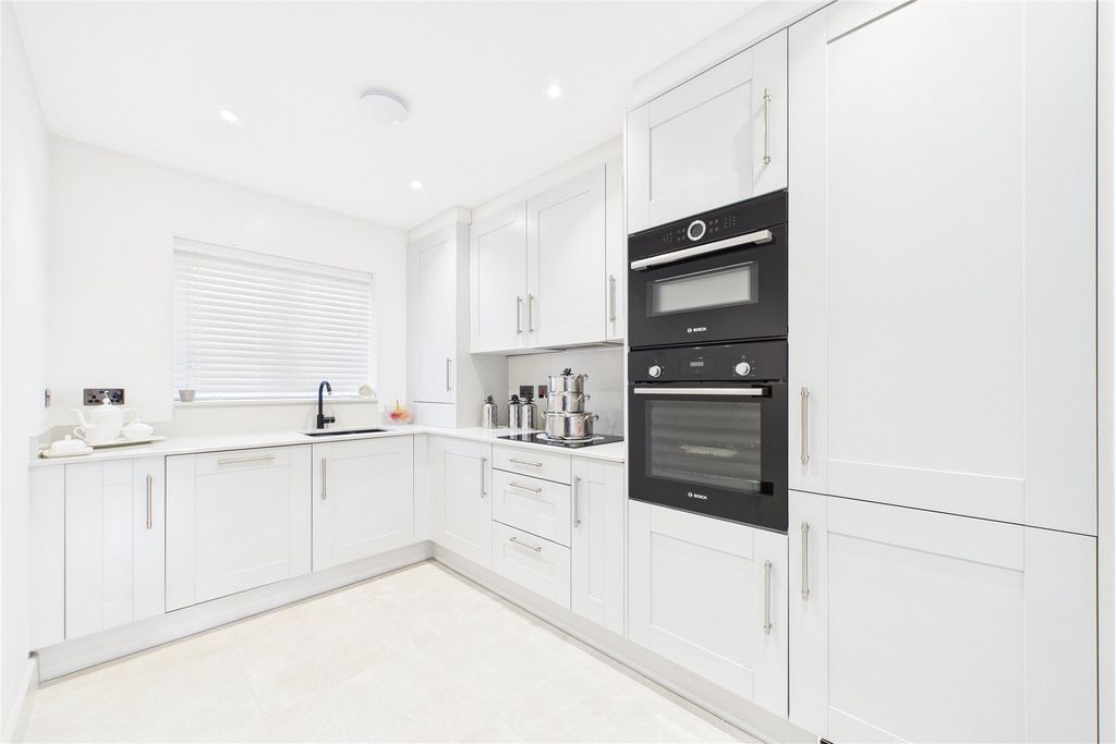 Property photo 2 of 11 Picture No. 02