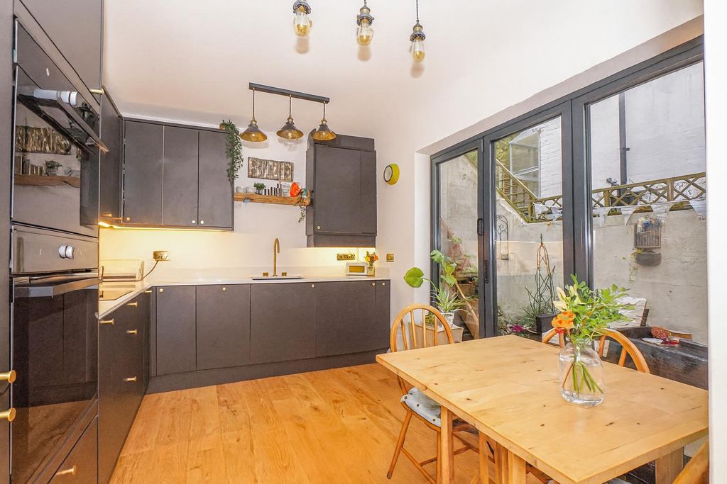 Property photo 3 of 36 1.Png