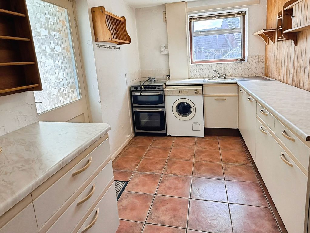 Property photo 3 of 21