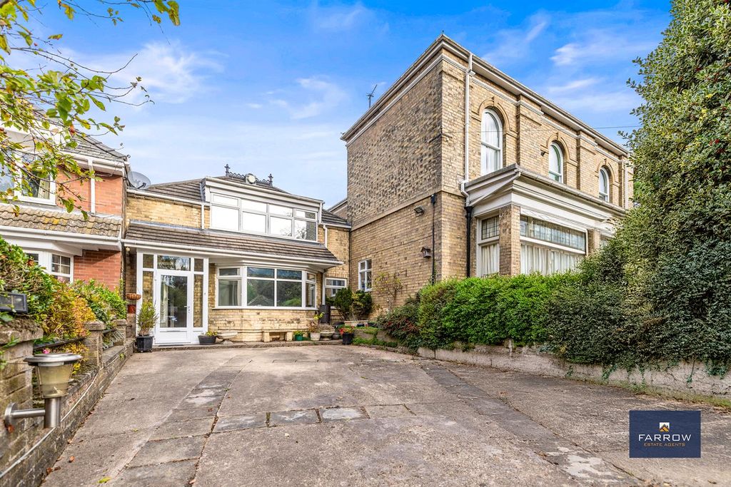 Property photo 1 of 27 Front