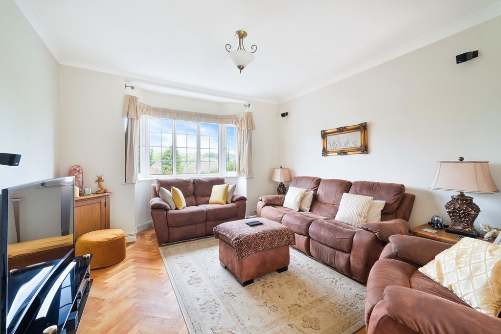 Property photo 2 of 14
