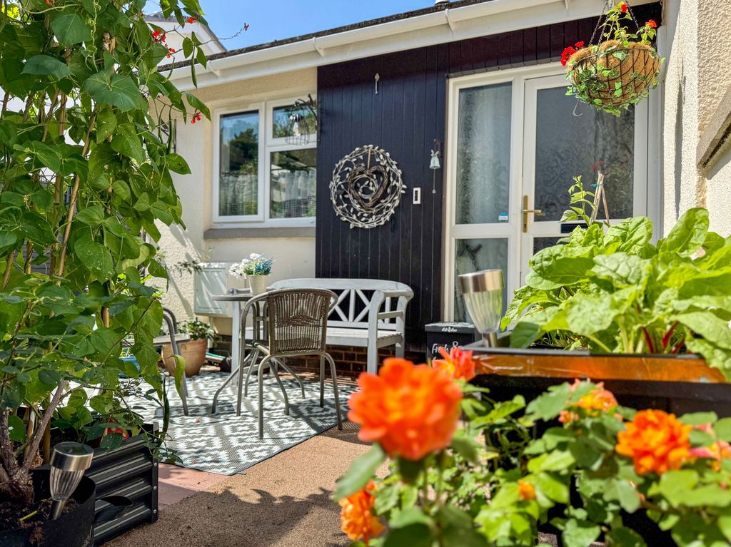 Property photo 1 of 25