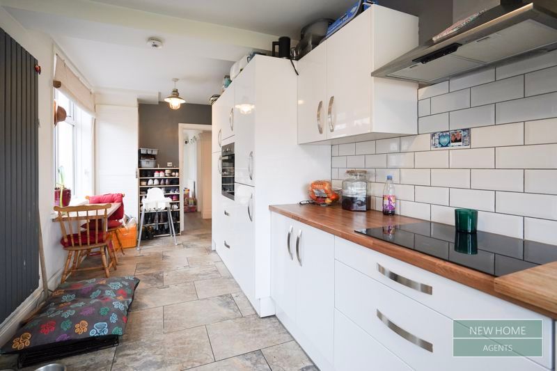 Property photo 3 of 17 Photo 10