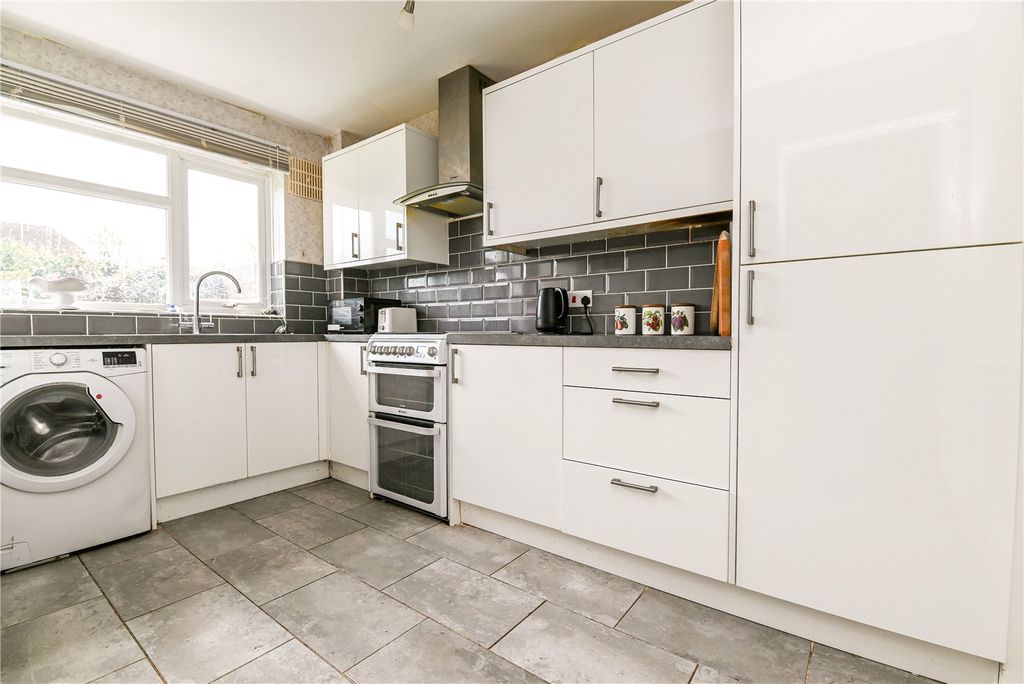 Property photo 3 of 15 Picture No. 04