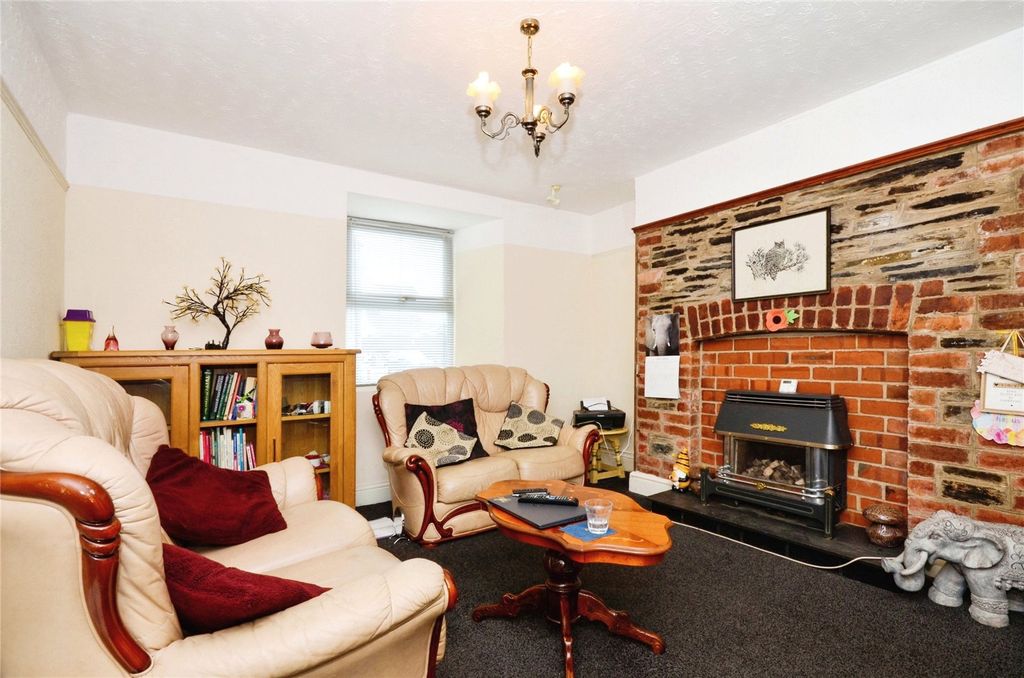 Property photo 2 of 16 Picture No. 02