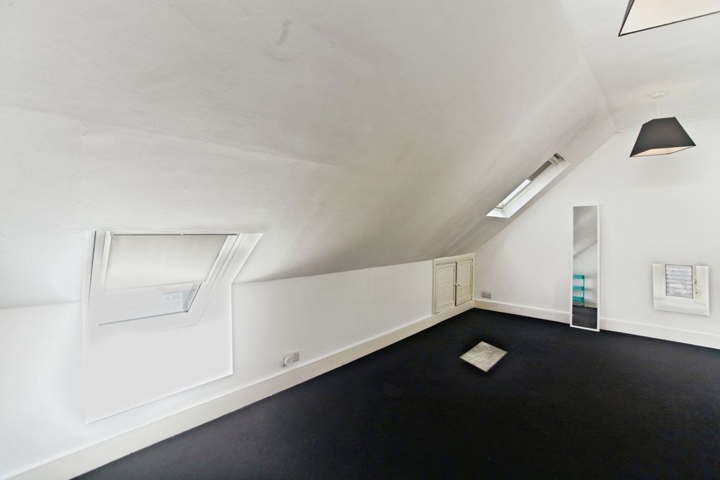 Property photo 3 of 20 Pbox-Img.Jpg