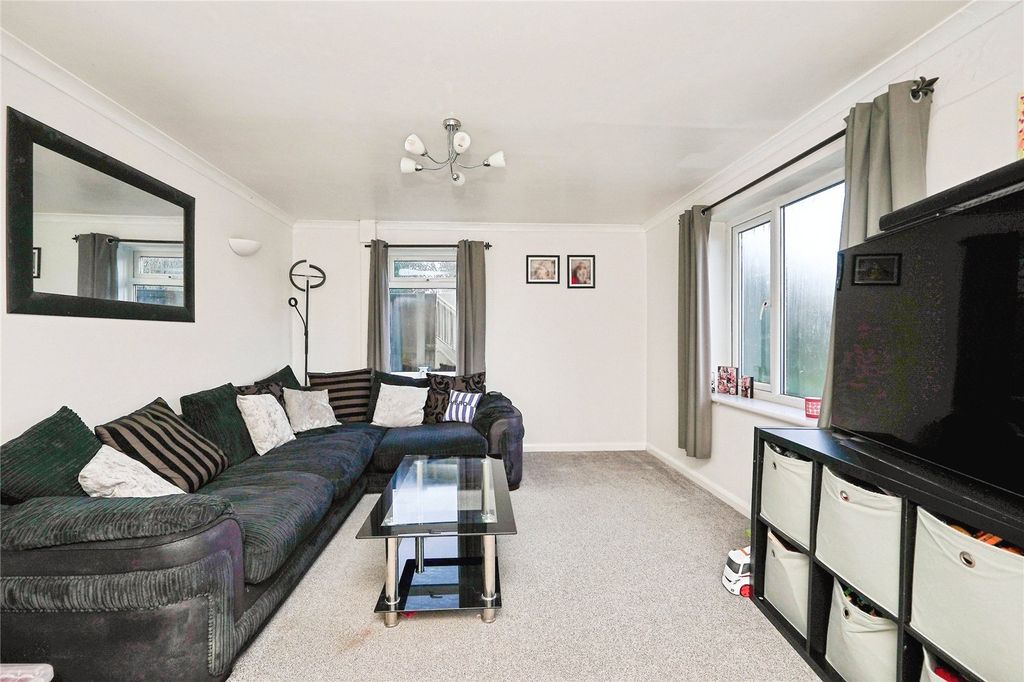 Property photo 3 of 21 Picture No. 08