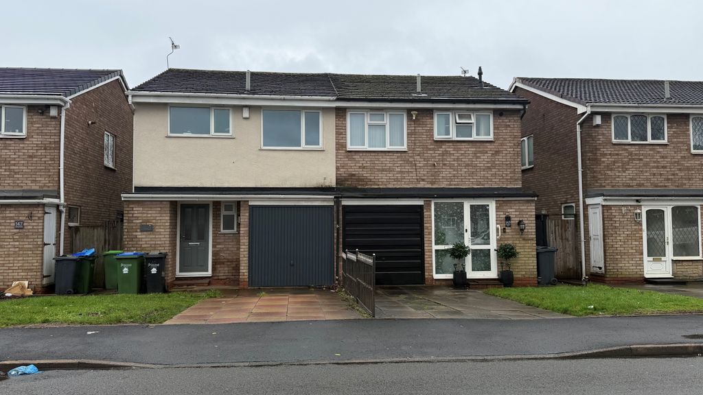 Property photo 1 of 1 Front