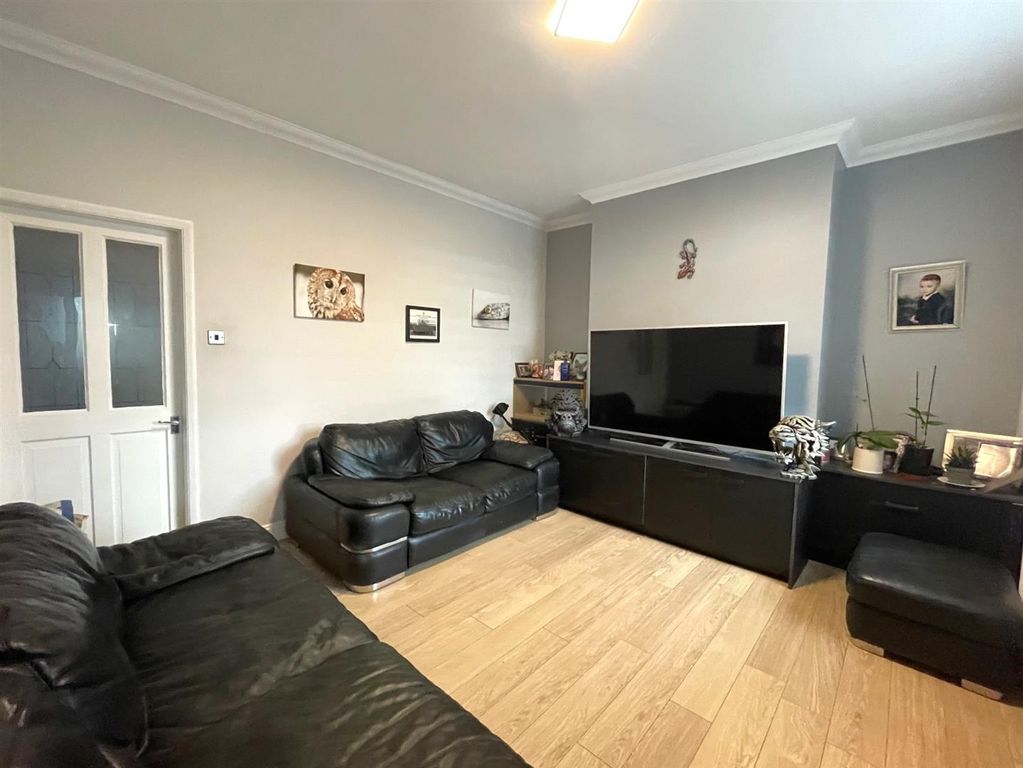 Property photo 2 of 19 B1.Jpg