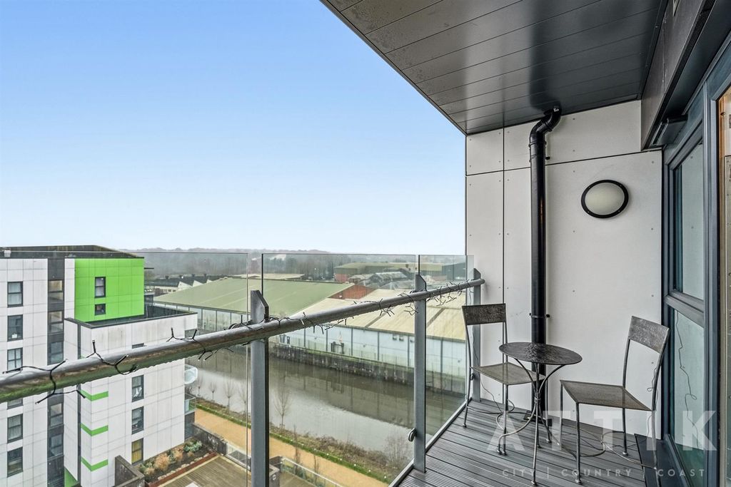 Property photo 1 of 24 Ar709510.Jpg