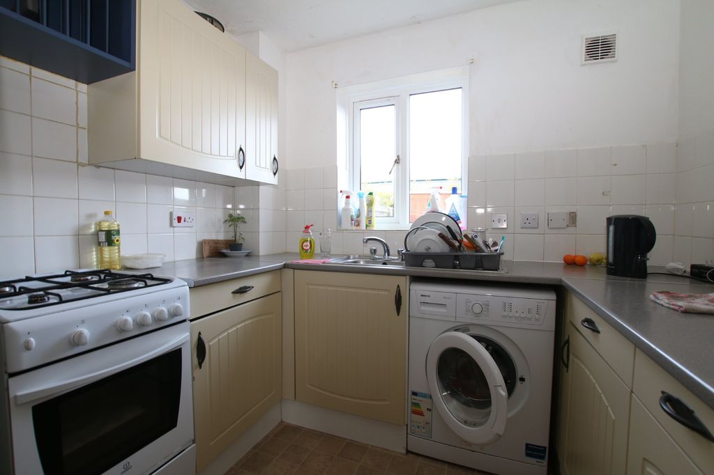 Property photo 2 of 4