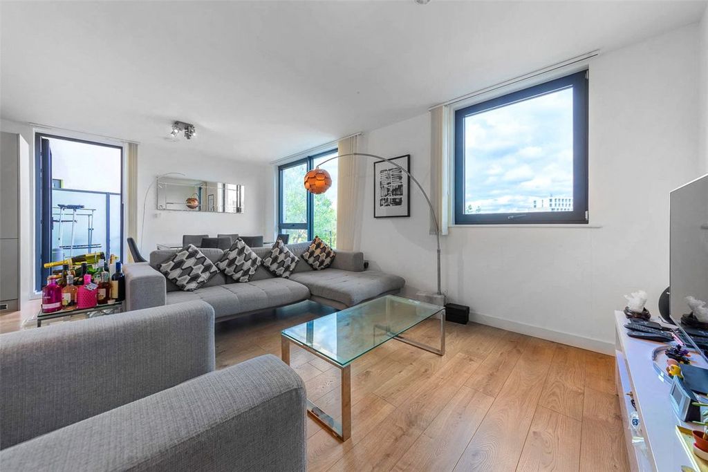 Property photo 1 of 16