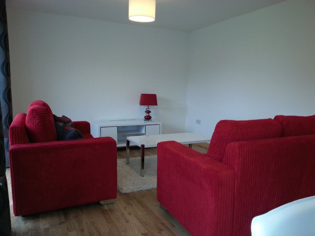 Property photo 1 of 8 Living Area