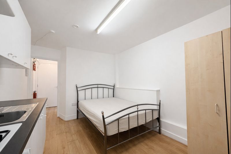 Property photo 2 of 5 Gallery