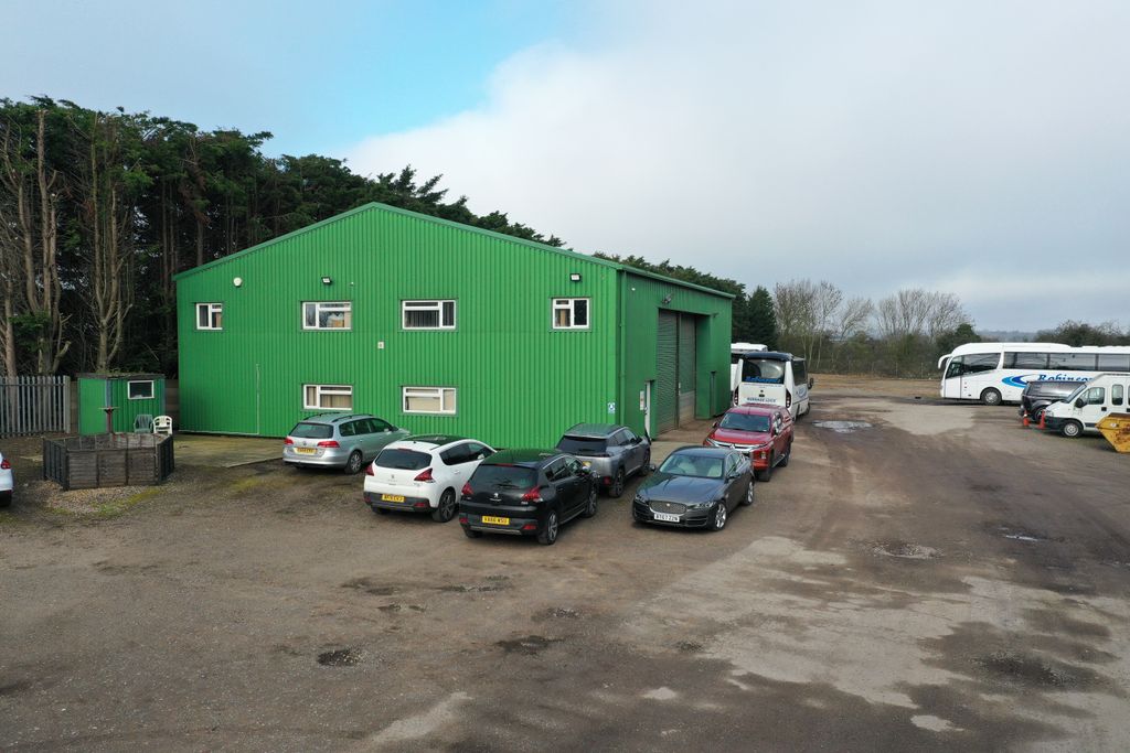 Property photo 3 of 8