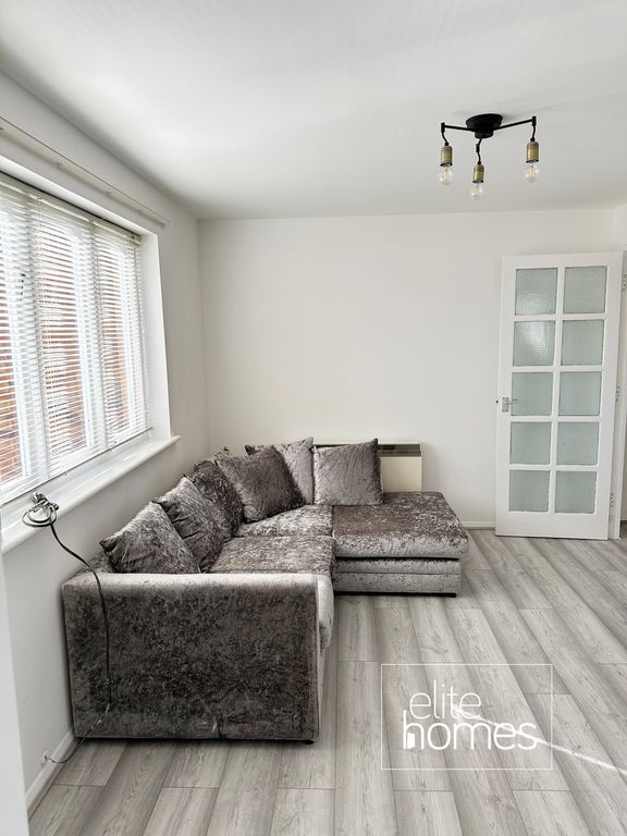 Property photo 1 of 4