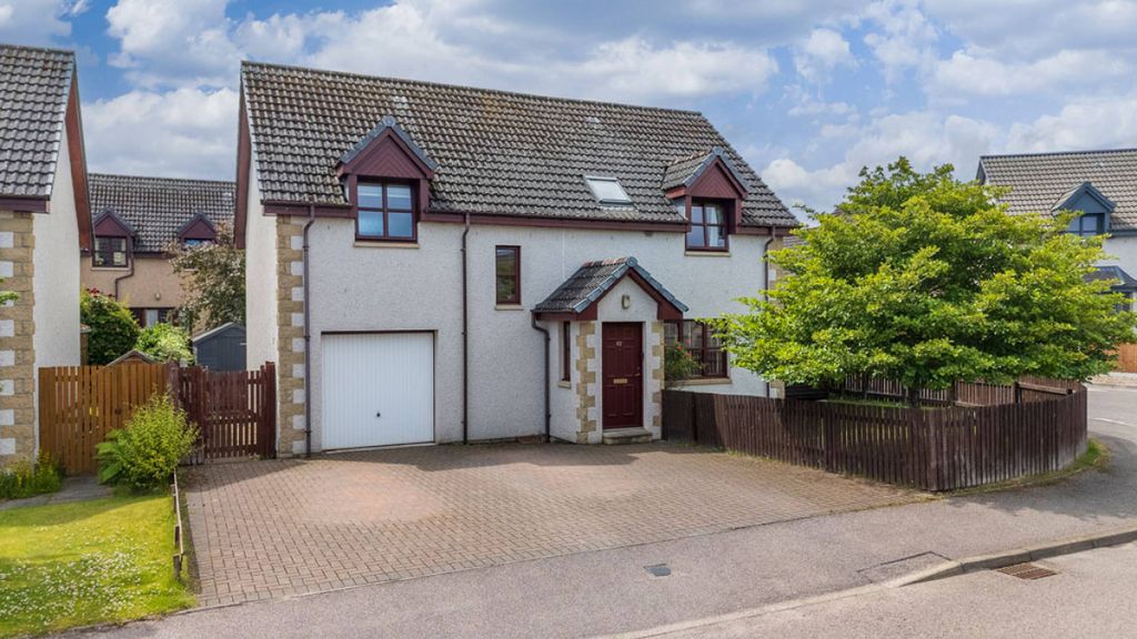 Property photo 1 of 30