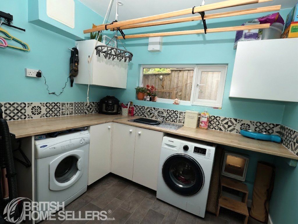 Property photo 3 of 40 Picture No. 29
