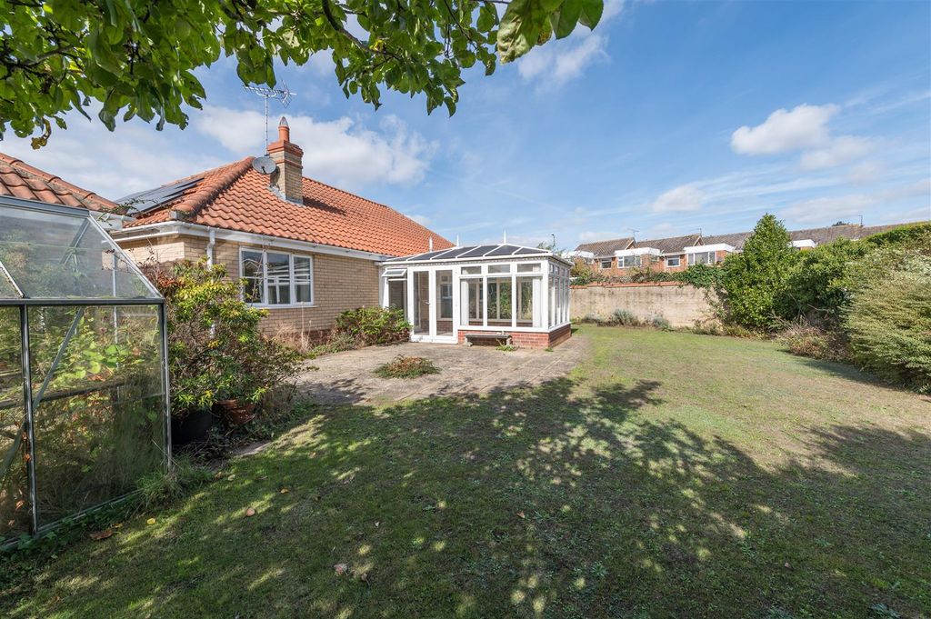 Property photo 3 of 18 No1_50.Jpg