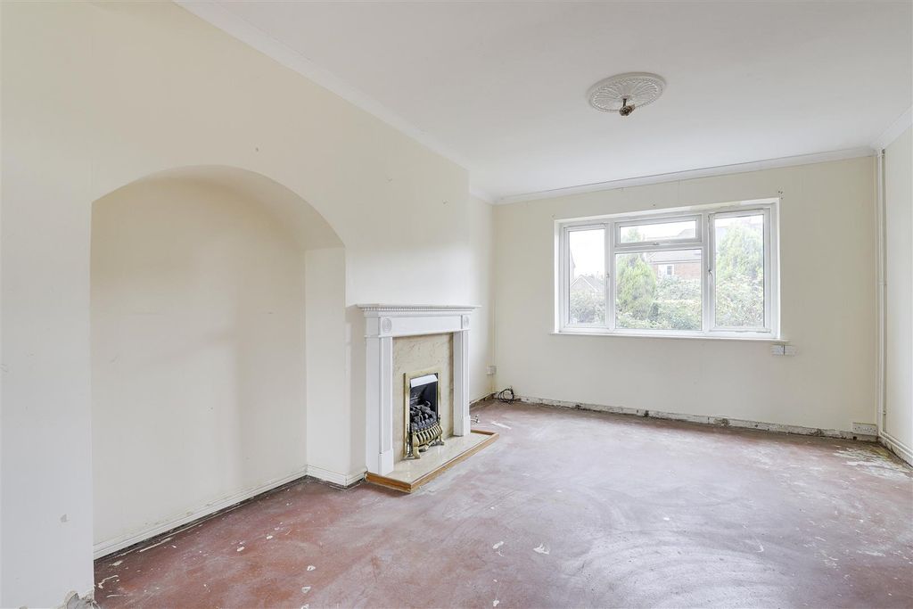 Property photo 2 of 18 9970.Jpg
