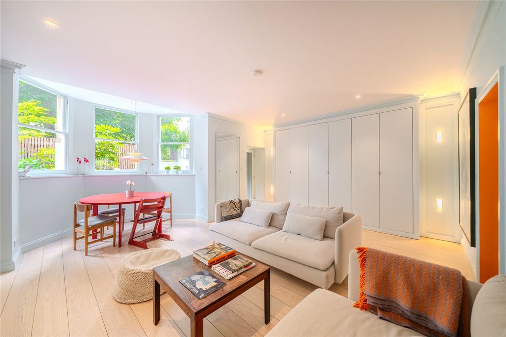 Property photo 1 of 19 Living/Dining
