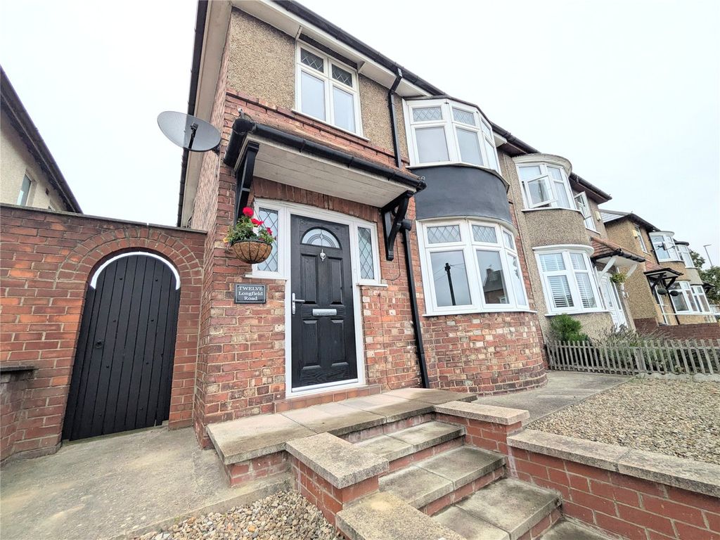 Property photo 1 of 14 Picture No. 12