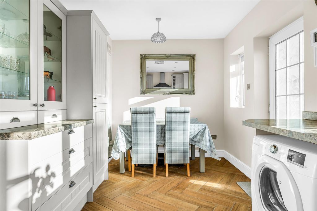Property photo 3 of 19 Internal-9.Jpg
