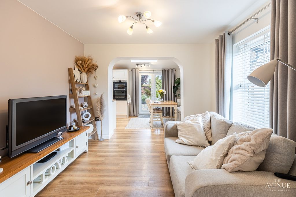 Property photo 2 of 38 4465373