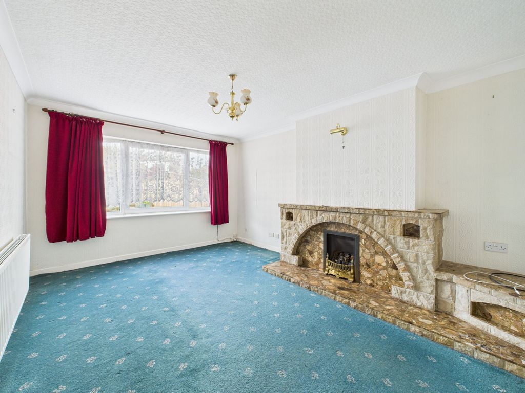 Property photo 3 of 14 Lounge