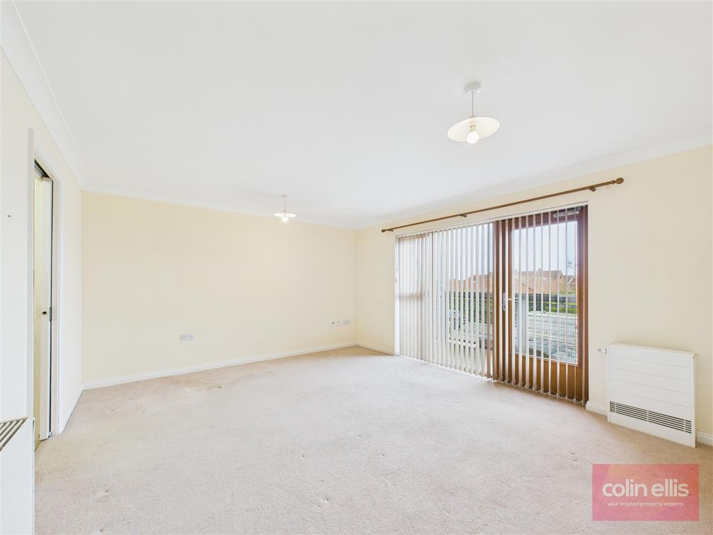 Property photo 2 of 11 Cam05075G0-Pr0192-Still006.Jpg