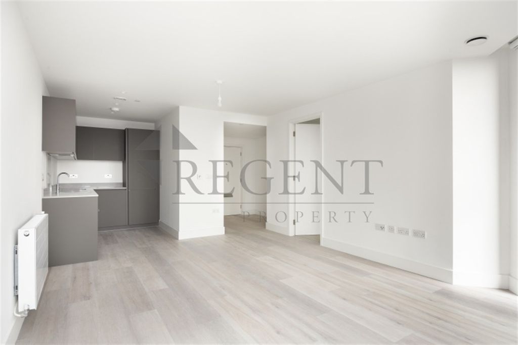 Property photo 2 of 10 Open Plan