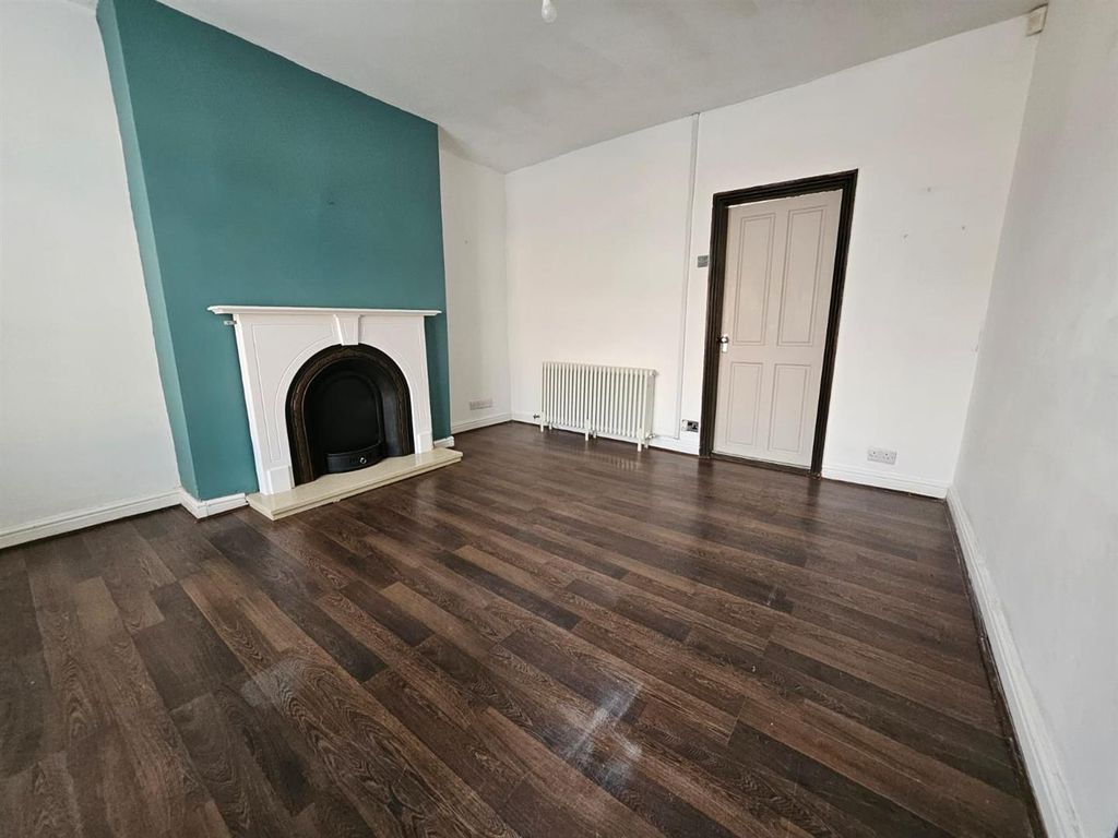 Property photo 3 of 16 12d8F5E5-3161-4494-B0A3-1Ca4B4276F1F.Jpg