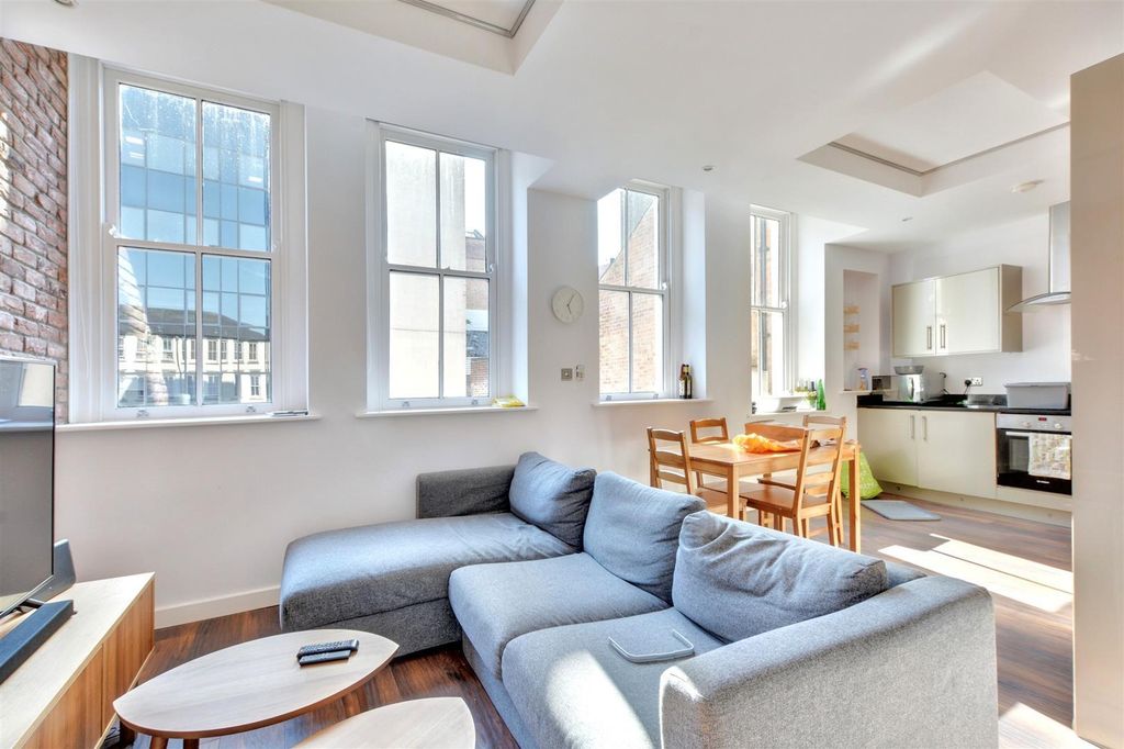 Property photo 3 of 8 3. Lounge 2.Jpg