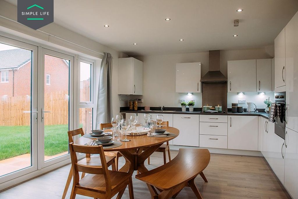 Property photo 3 of 9 Dee_Dining2.Jpg