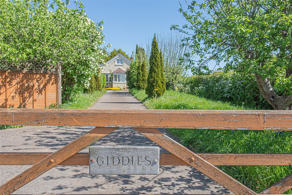 Property photo 1 of 19 Picture No. 38