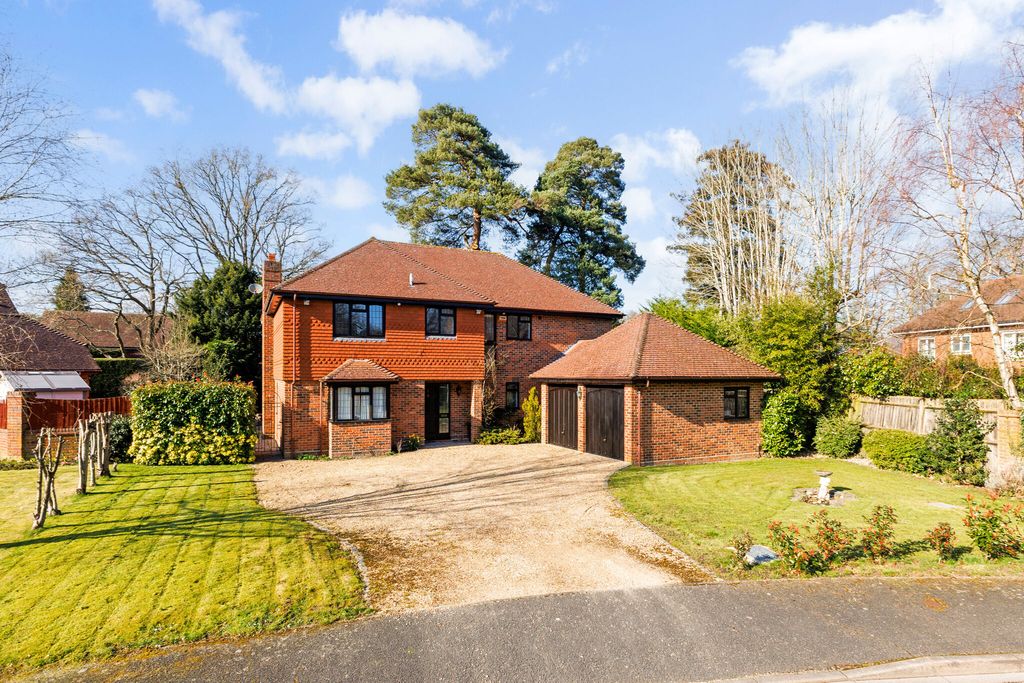 Property photo 1 of 12