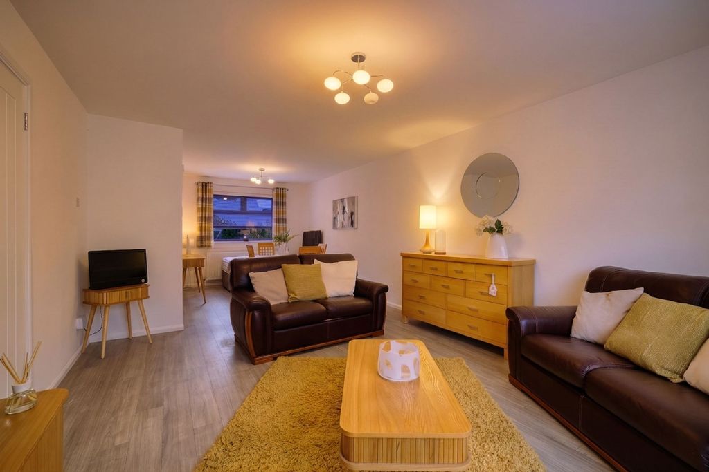 Property photo 1 of 34