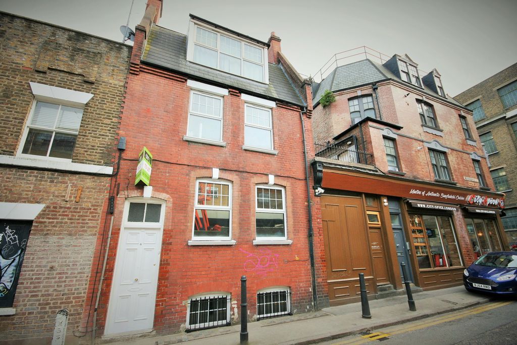Property photo 1 of 9 For Sale HMO Licenced 6 Bedrooms House - Brick Lane E1
