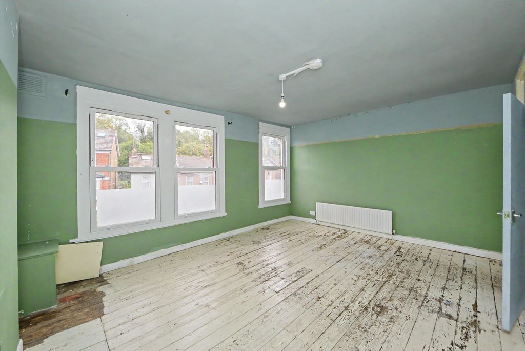 Property photo 3 of 9 Flat C, 24 Norwood Road, Herne Hill, London, Se24 9Bh