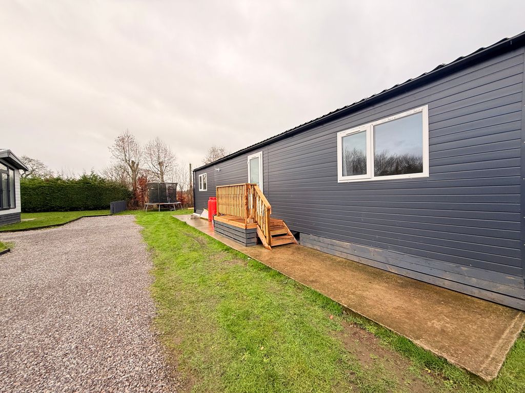 Property photo 1 of 8 Image