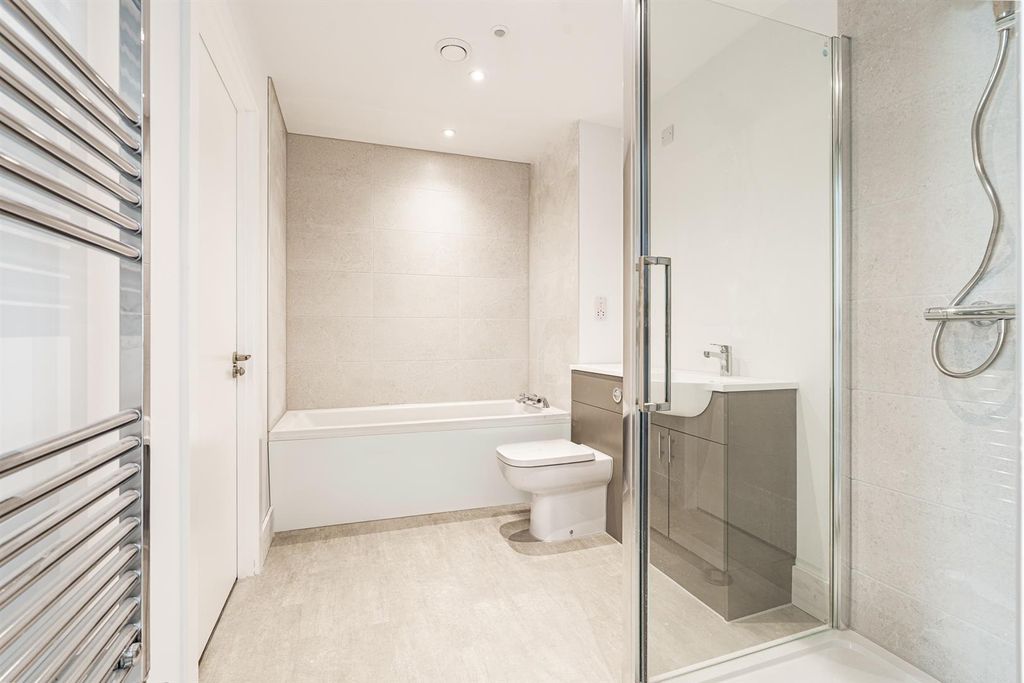 Property photo 3 of 18 Plot 9 Lindfield Place Final-2.Jpg