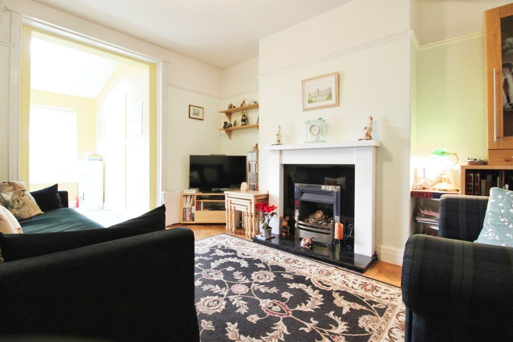 Property photo 2 of 16