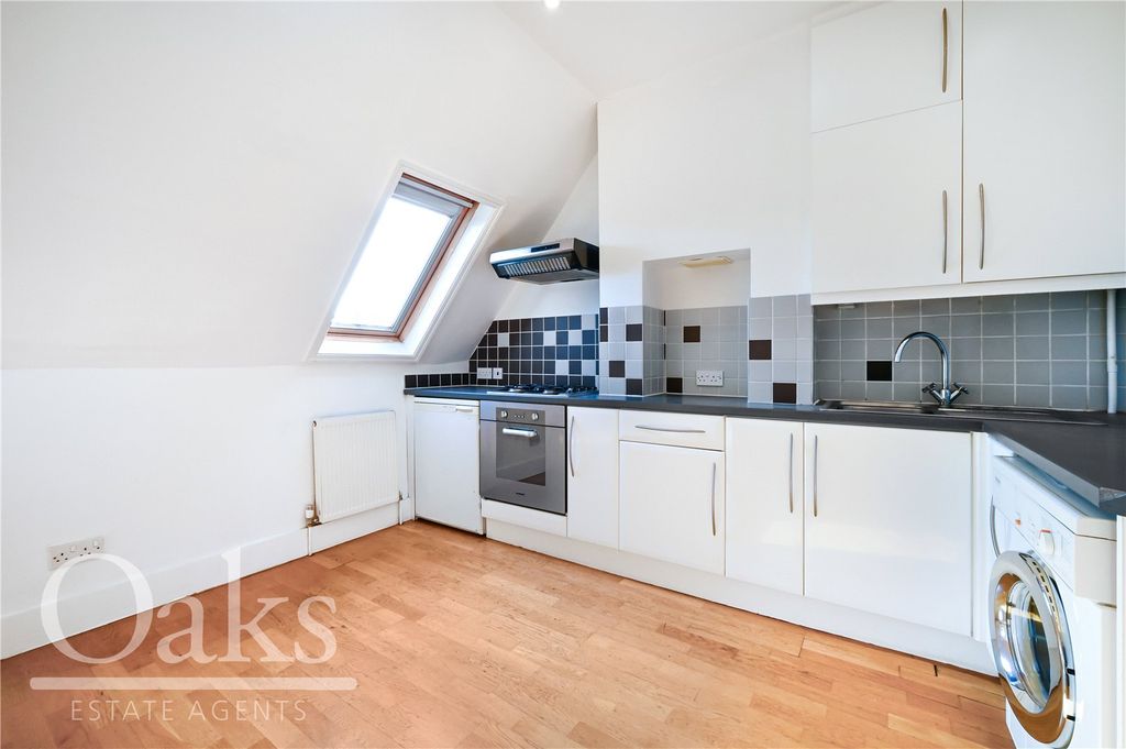 Property photo 3 of 8 Picture No. 05