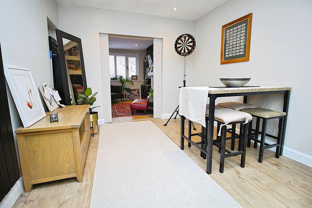 Property photo 3 of 19 d3614532-Img_2329.Jpg