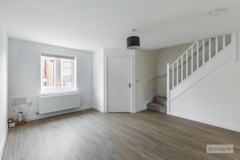 Property photo 2 of 13 Image