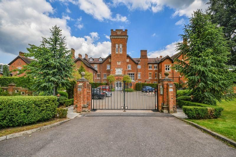 Property photo 1 of 27