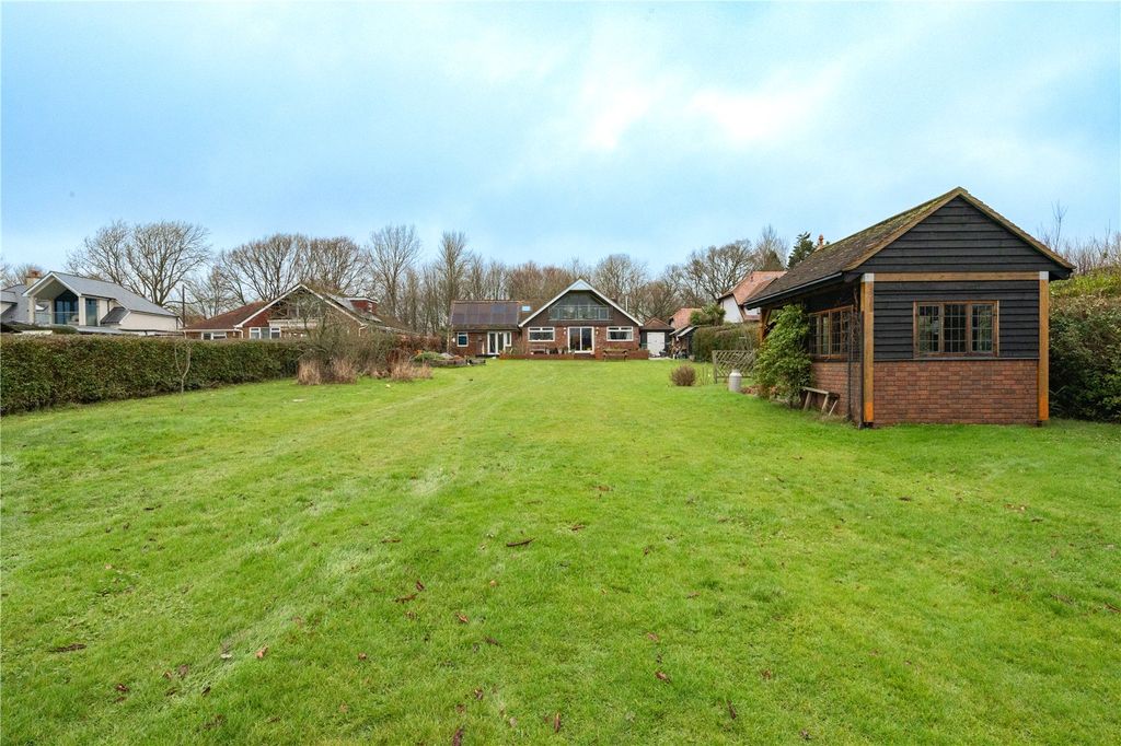 Property photo 1 of 34 Picture No. 44